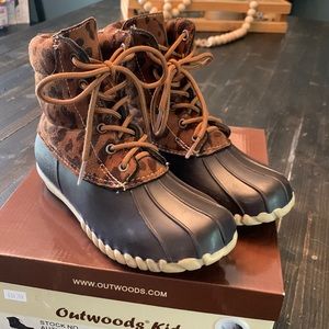 🦆 DUCK BOOTS 🦆